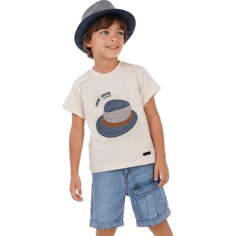 26756 toptan 5/8 yaş erkek çocuklar için tişörtlü,kot şortlu ve şapkalı ikili takımlar 